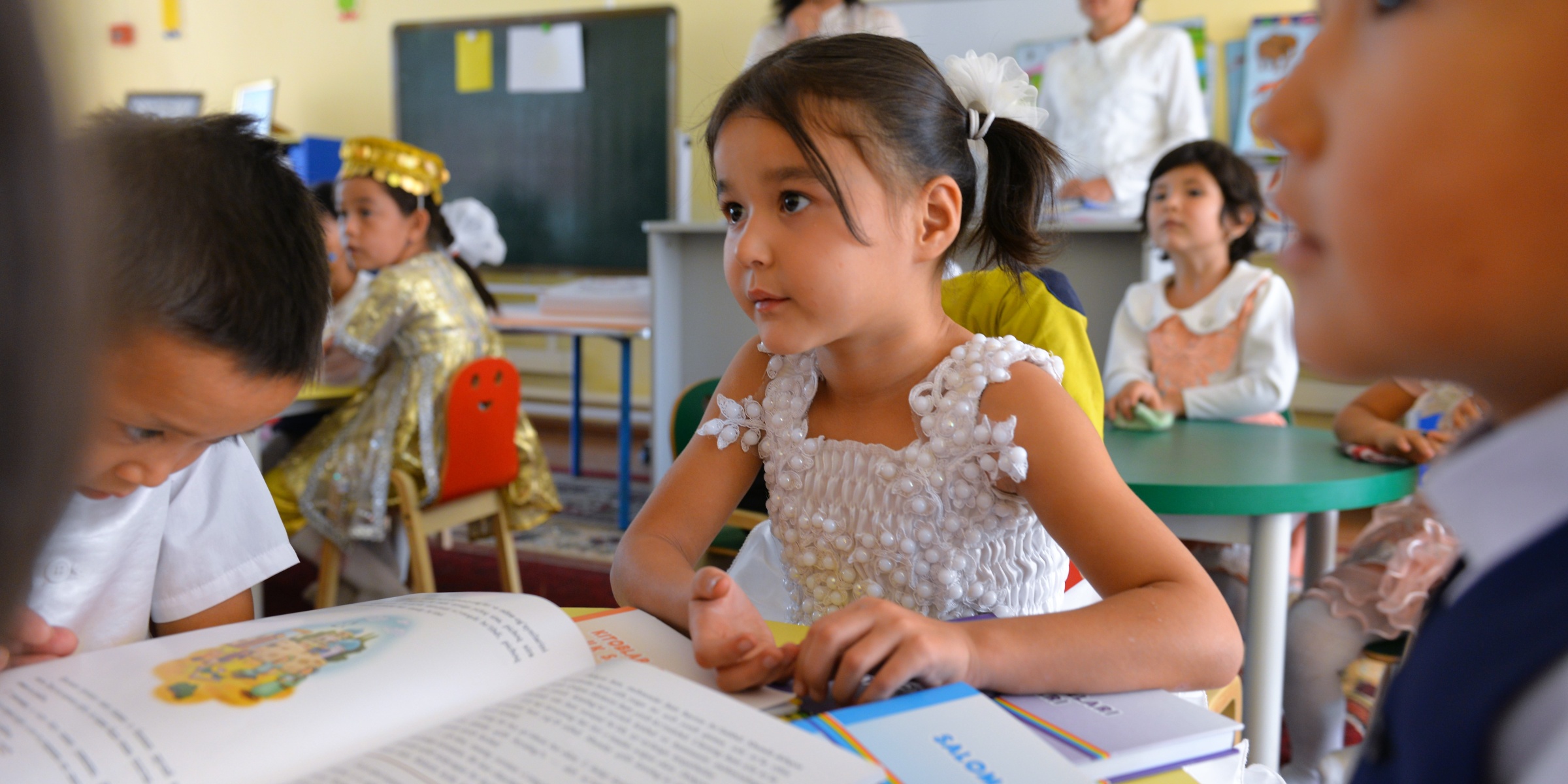 Over 658,000 children received storybooks to support the home-based early reading initiative sponsored by the GPE-funded program. Credit: World Bank / Mirzo Ibragimov